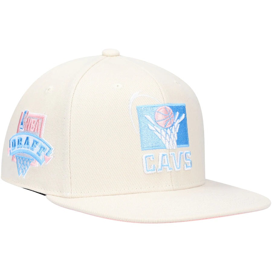Mitchell & Ness x Lids Cleveland Cavaliers Cream NBA Draft Hardwood Classics Cake Pop Fitted Hat