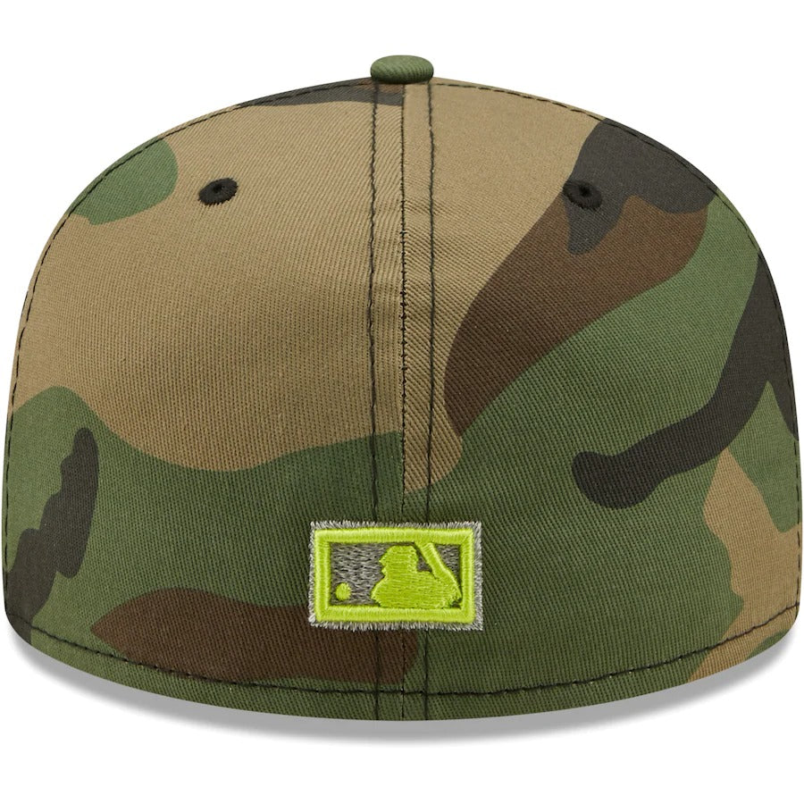 New Era Milwaukee Brewers Camo Cooperstown Collection 1982 World Series Woodland Reflective Undervisor 59FIFTY Fitted Hat