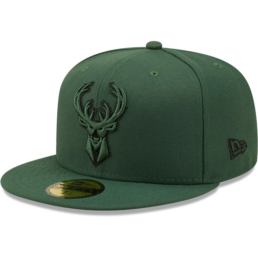 New Era Hunter Green Milwaukee Bucks Scored 59FIFTY Fitted Hat
