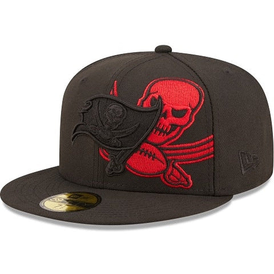 New Era Tampa Bay Buccaneers Logo Feature 2022 59FIFTY  Fitted Hat