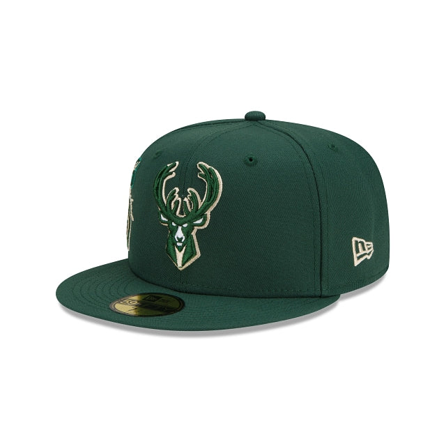 New Era Milwaukee Bucks Back Half 2022 59FIFTY Fitted Hat